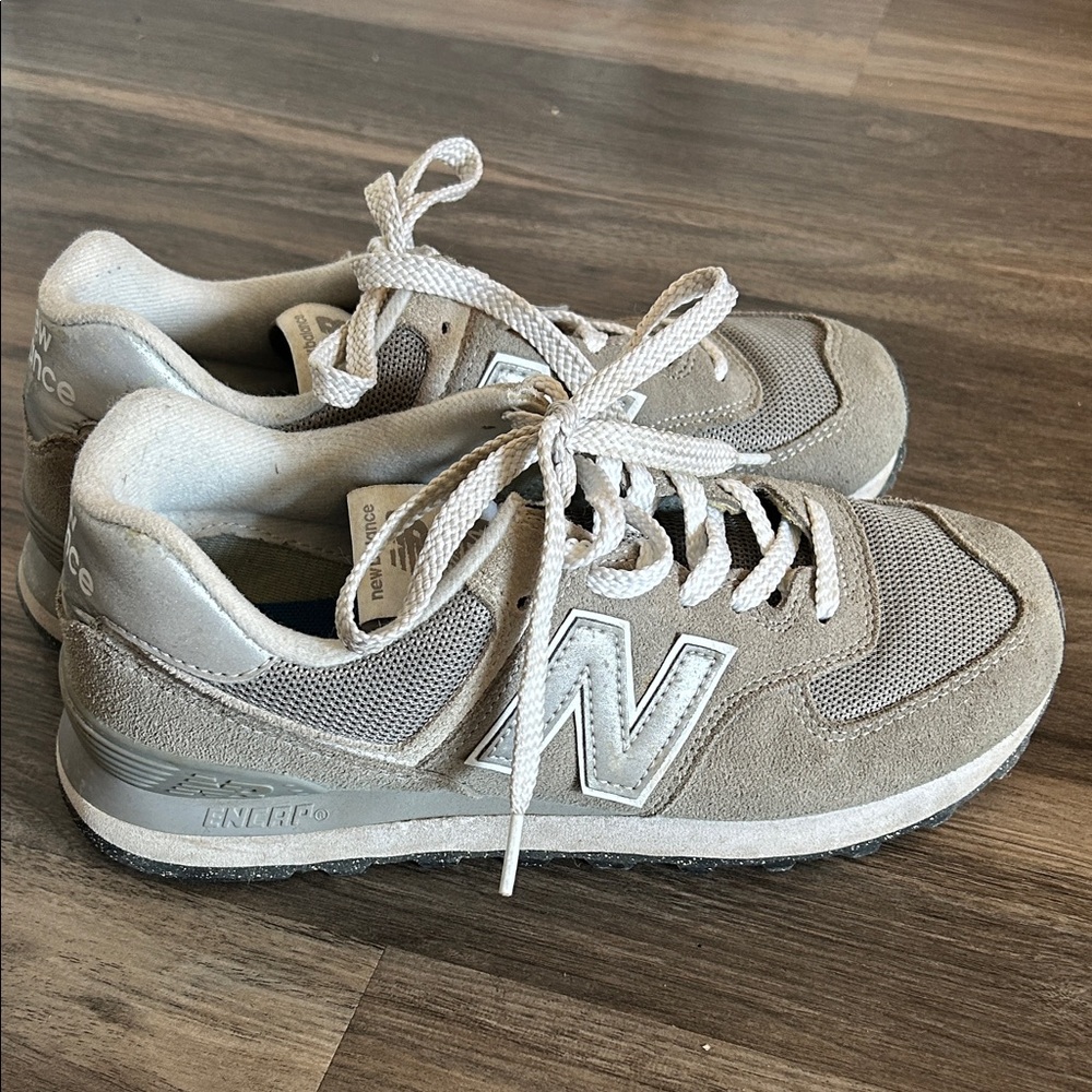 New Balance 574 sneakers